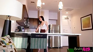 Bratty Sis- Step Relative Slips It In Added to ow Step Sis Wants More S9:E4